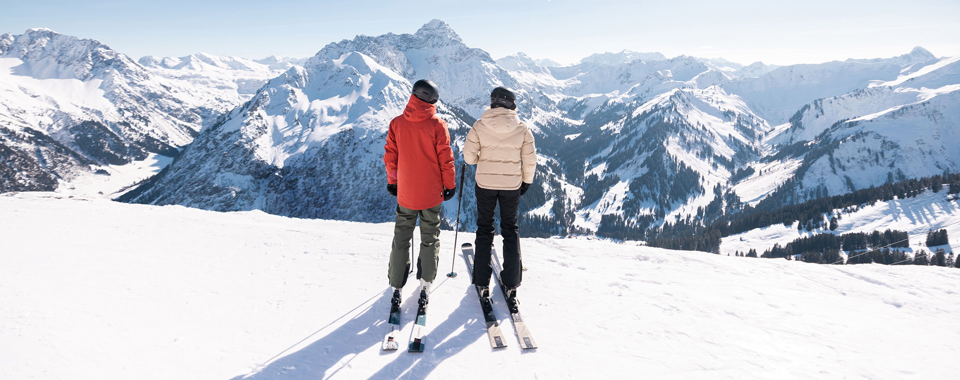 Wintersport voor beginners: gids voor je eerste keer skiën