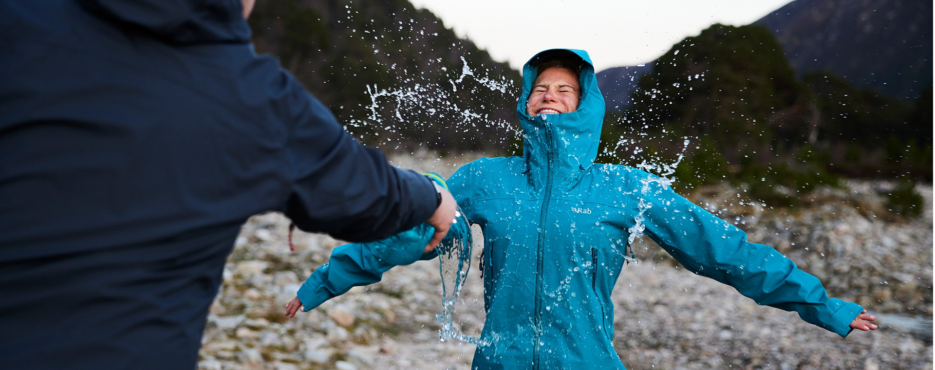 Wat is de waterkolom en wat zegt het over waterdichtheid?