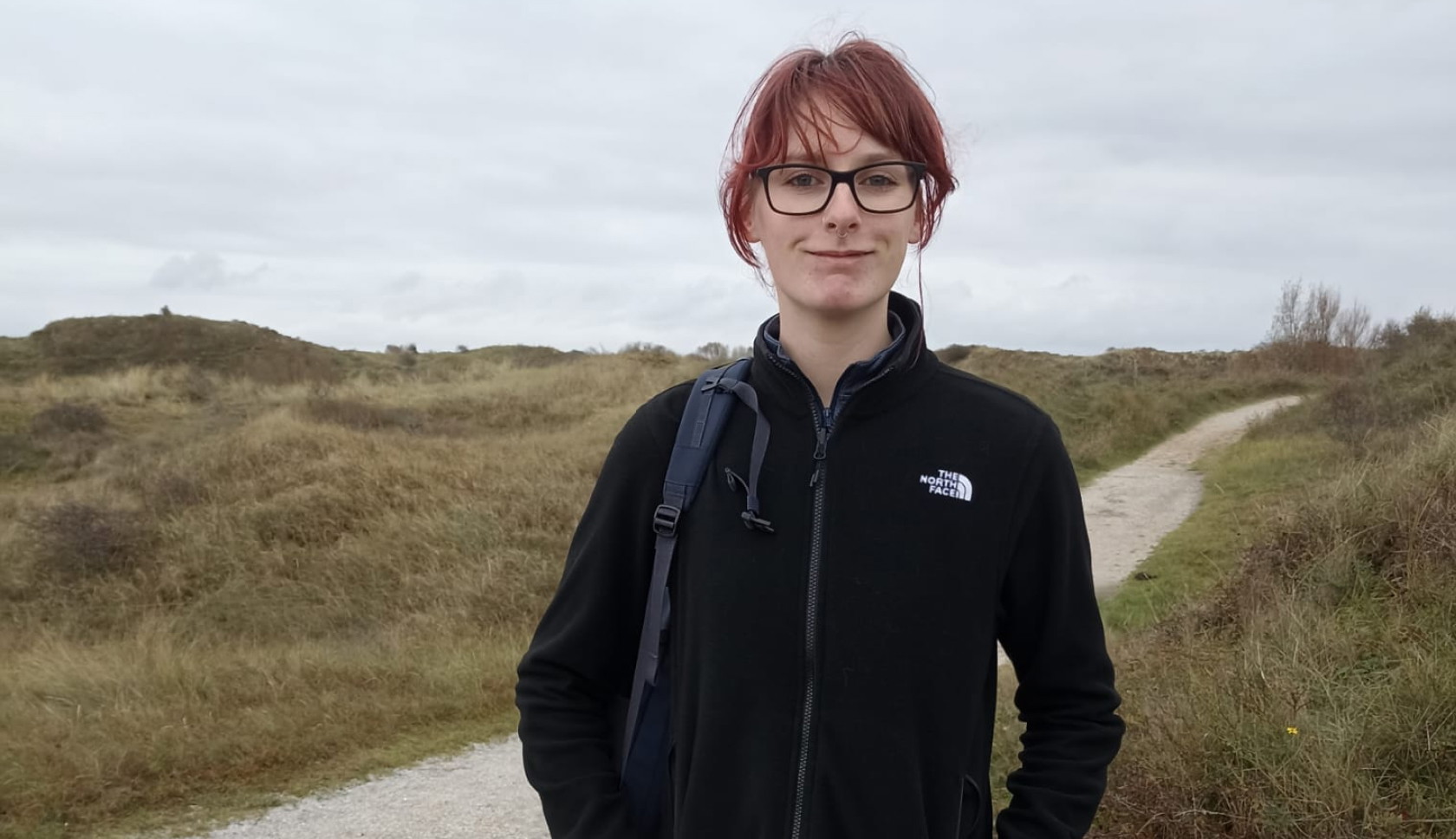 Overzichtsfoto van The North Face Glacier Fleece terwijl Fleur de fleece draagt.